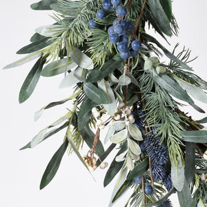 
            
                Load image into Gallery viewer, Faux Leaves &amp;amp; Berries Wreath
            
        