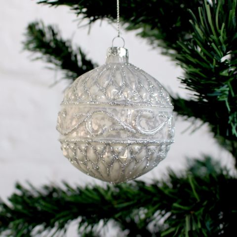 Embossed Pearl & Glitter Bauble